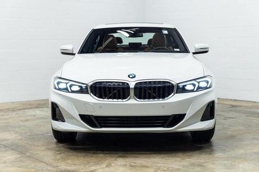 2023 BMW 330 i xDrive