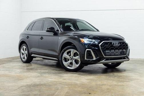 2022 Audi Q5 45 S line quattro Premium