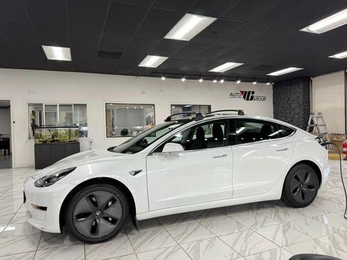 2020 Tesla Model 3 Standard Range Plus