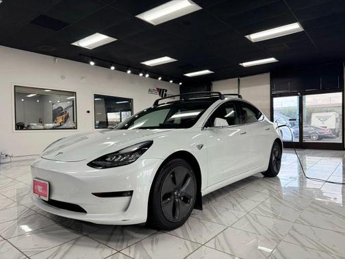 2020 Tesla Model 3 Standard Range Plus