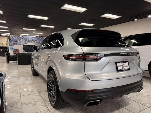 2019 Porsche Cayenne Cayenne