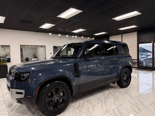 2020 Land Rover Defender 110 SE