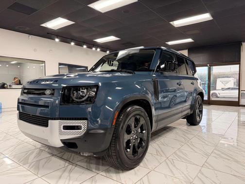 2020 Land Rover Defender 110 SE