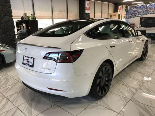 2023 Tesla Model 3 Performance