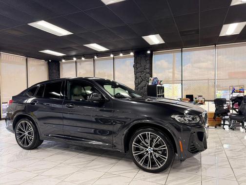 Dark Graphite Metallic 2022 BMW X4 xDrive30i