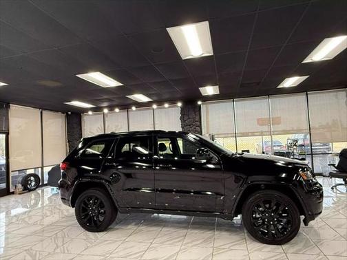 2021 Jeep Grand Cherokee Laredo