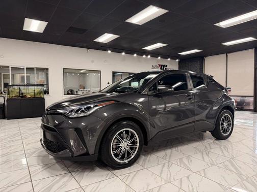 2021 Toyota C-HR LE