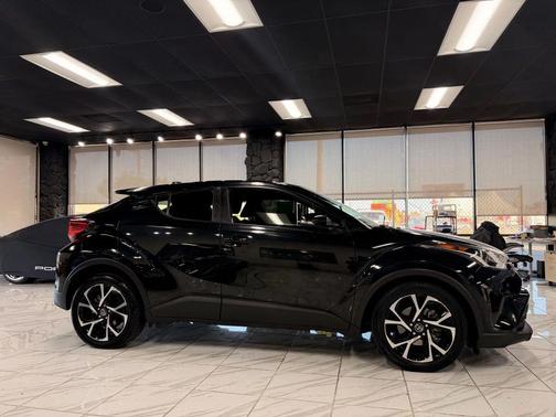 2019 Toyota C-HR XLE