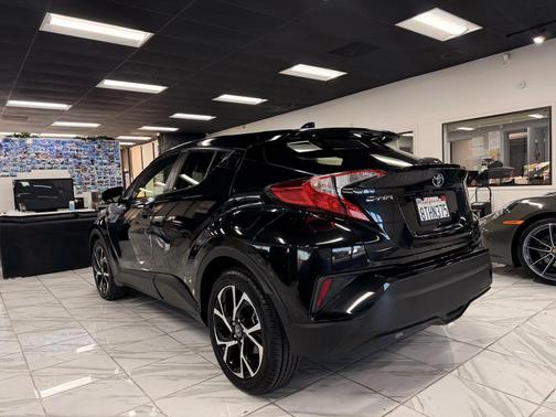 2019 Toyota C-HR XLE