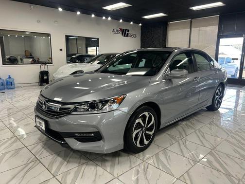 Lunar Silver Metallic 2017 Honda Accord EX-L