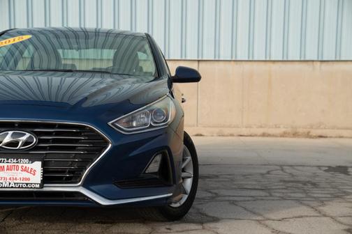 2018 Hyundai SONATA SE