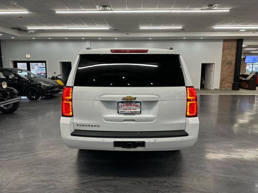 2018 Chevrolet Suburban LT