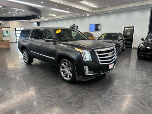 2019 Cadillac Escalade ESV Luxury
