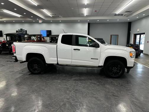 2021 GMC Canyon Elevation Standard