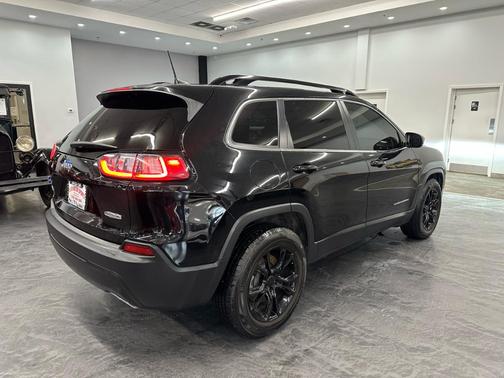 2022 Jeep Cherokee Latitude Lux