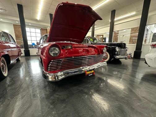 1956 Ford Fairlane 
