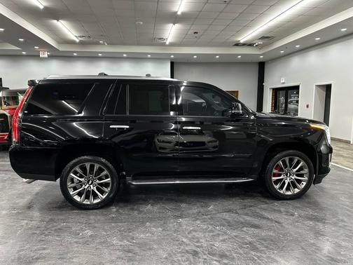 2020 Cadillac Escalade Luxury