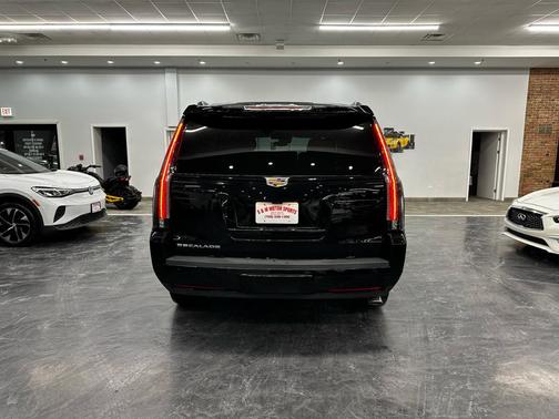 2020 Cadillac Escalade Luxury