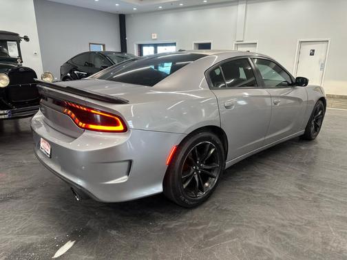 2018 Dodge Charger SXT