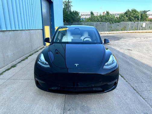 2020 Tesla Model Y Long Range