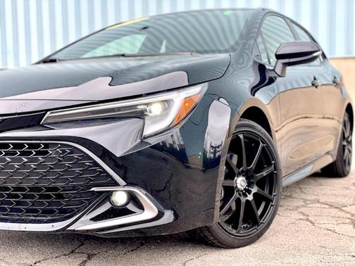 2023 Toyota Corolla Hatchback XSE