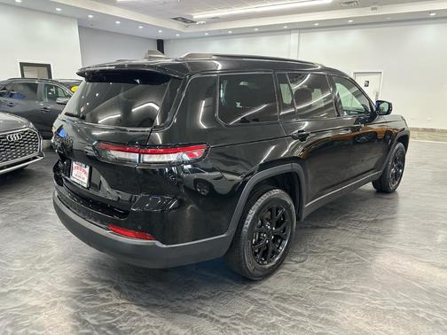 2024 Jeep Grand Cherokee L Laredo