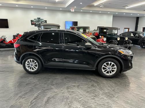 2022 Ford Escape S