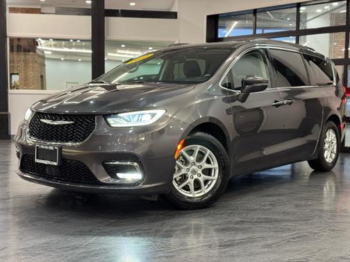 2022 Chrysler Pacifica Touring-L