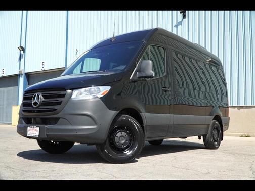 2024 Mercedes-Benz Sprinter 2500 144 WB Standard Roof Passenger