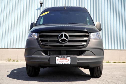 2024 Mercedes-Benz Sprinter 2500 144 WB Standard Roof Passenger