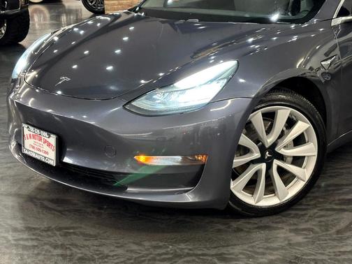 2020 Tesla Model 3 Long Range