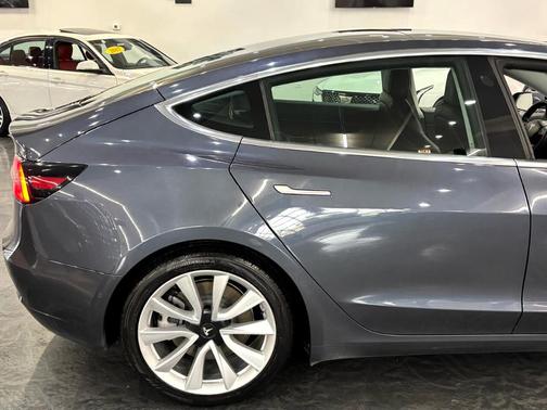 2020 Tesla Model 3 Long Range