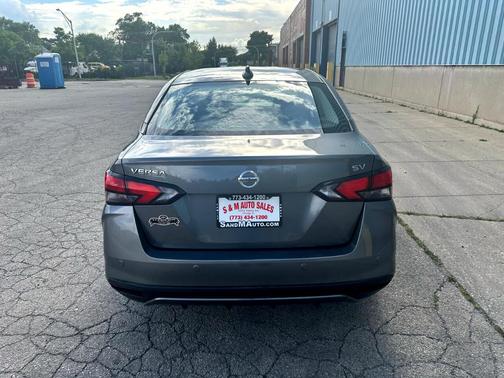 2021 Nissan Versa 1.6 SV