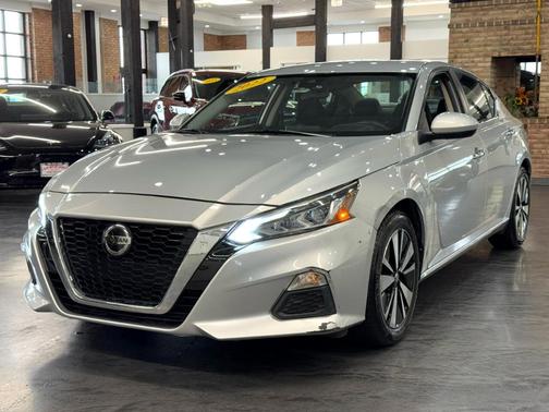 2022 Nissan Altima 2.5 SV