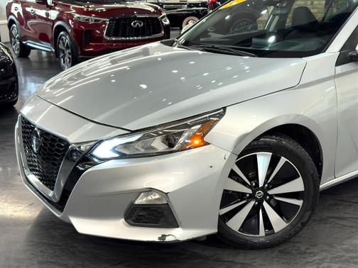 2022 Nissan Altima 2.5 SV