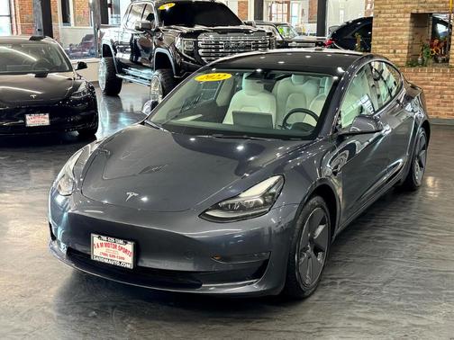 2022 Tesla Model 3 Base