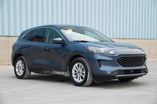 Blue 2020 Ford Escape SE