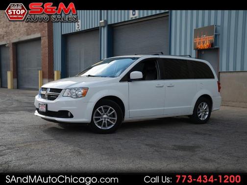 White 2019 Dodge Grand Caravan SXT