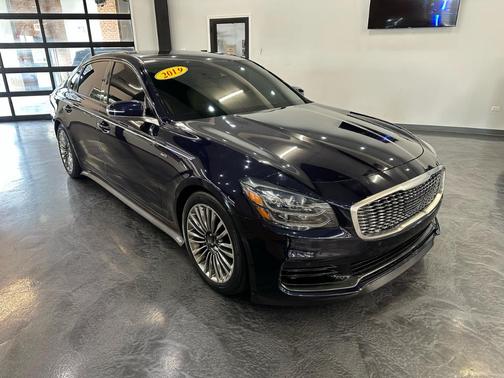 2019 Kia K900 Luxury