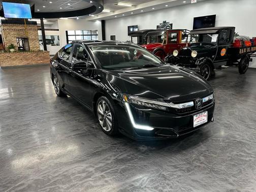 Black 2018 Honda Clarity Plug-In Hybrid Base