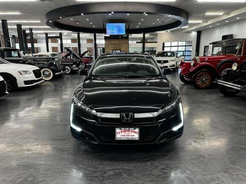 Black 2018 Honda Clarity Plug-In Hybrid Base