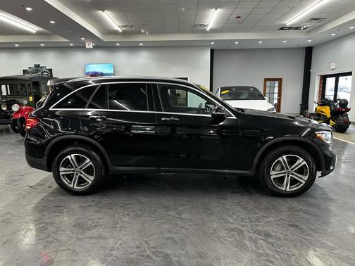 2021 Mercedes-Benz GLC 300 Base 4MATIC