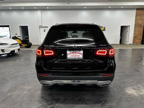 2021 Mercedes-Benz GLC 300 Base 4MATIC