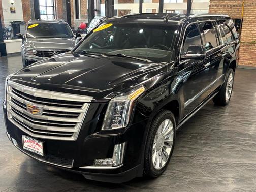 2019 Cadillac Escalade ESV Platinum