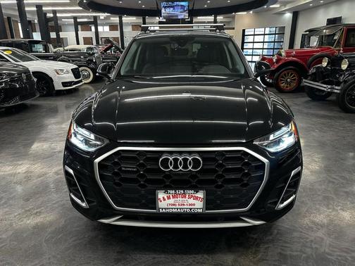 Mythos Black Metallic 2022 Audi Q5 45 S line Premium Plus