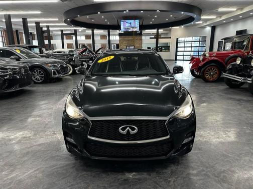 2018 INFINITI QX30 Sport