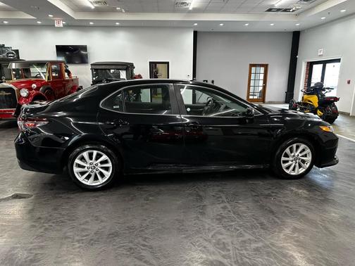 Black 2024 Toyota Camry LE