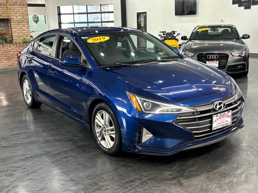2019 Hyundai ELANTRA Value Edition
