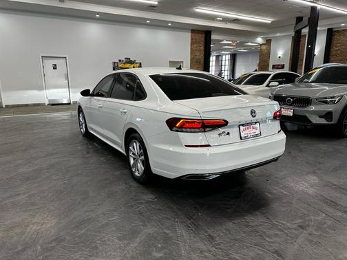 2021 Volkswagen Passat 2.0T S