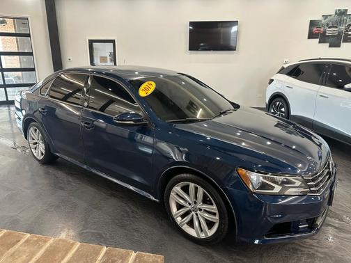 2019 Volkswagen Passat 2.0T Wolfsburg